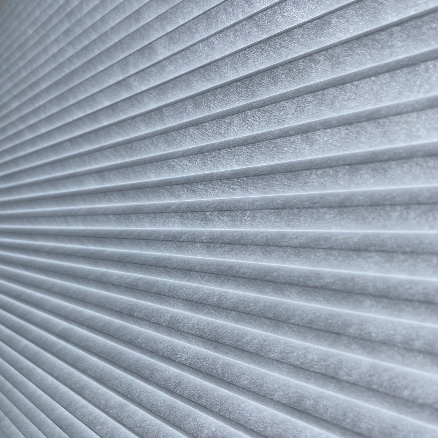 25mm Classic Light-Filtering Honeycomb/Cellular Shades